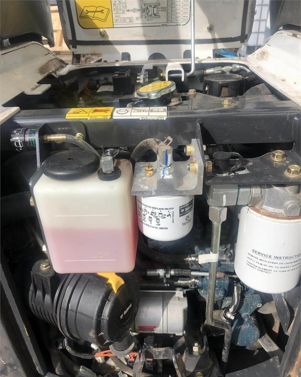 2017 BOBCAT E10 - Image 2