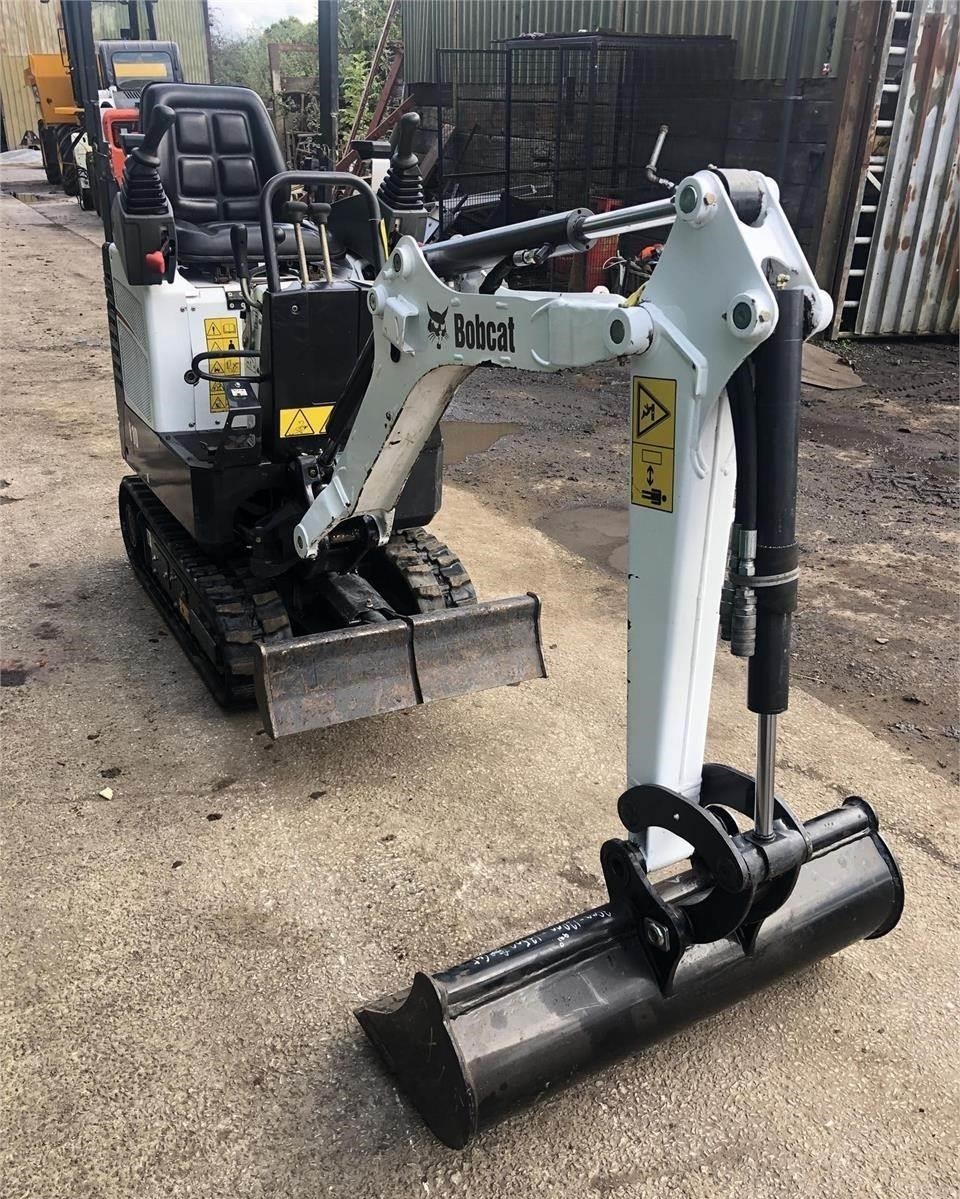 2017 BOBCAT E10 - Image 5
