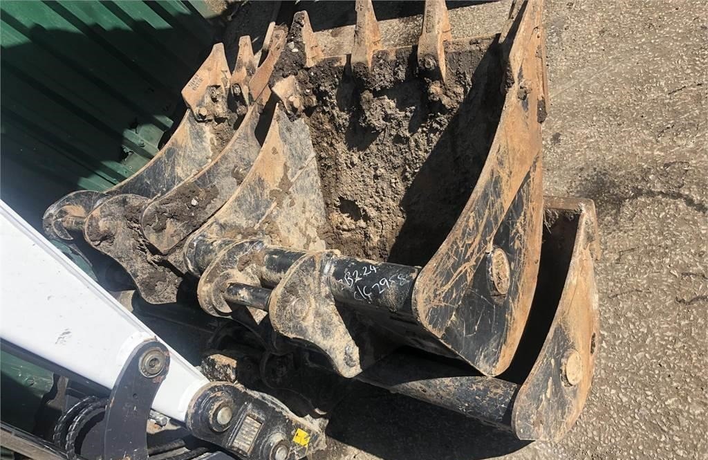 2019 BOBCAT E26 - Image 7