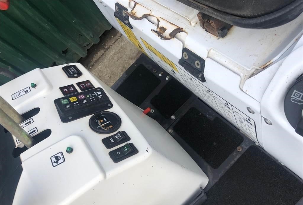 2017 BOBCAT E10 - Image 11
