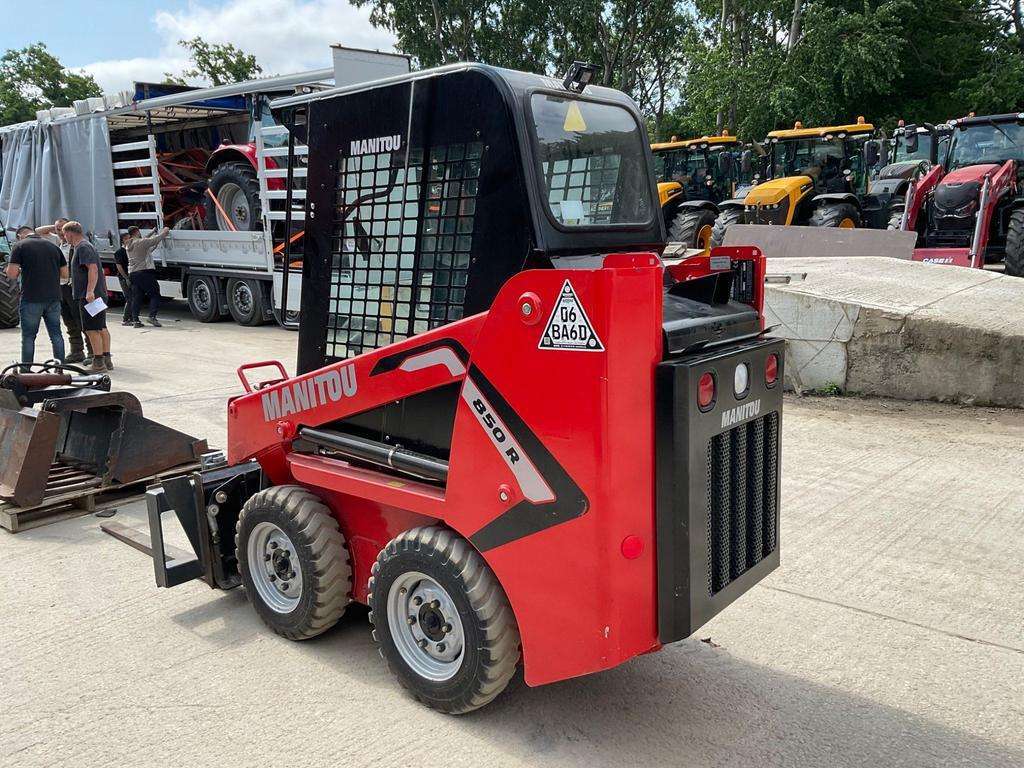 2021 Manitou 850R - Image 9