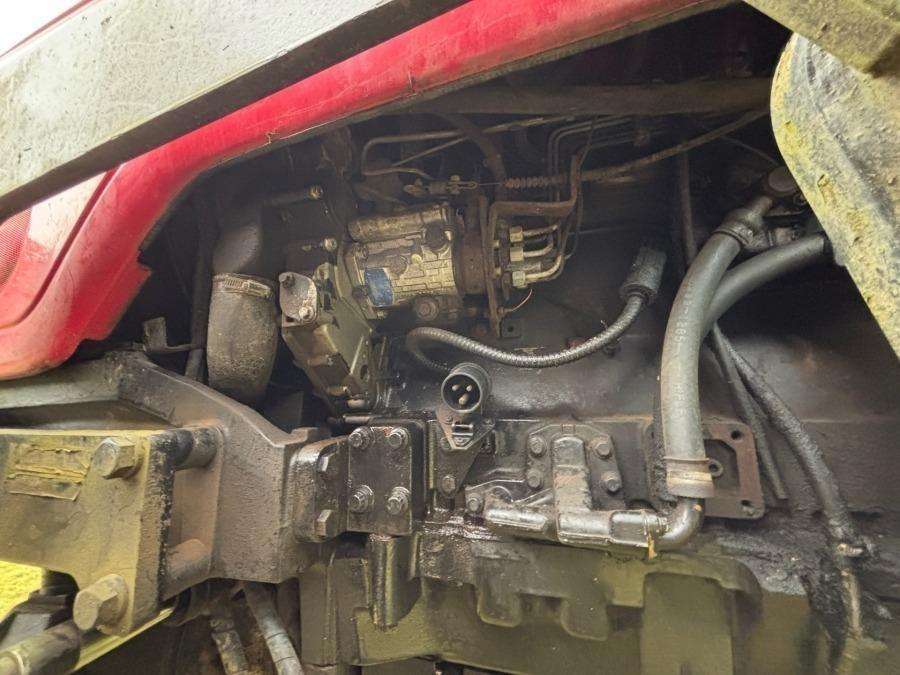 2000 Massey Ferguson 6290 Tractor with front loader and attachments - Image 2