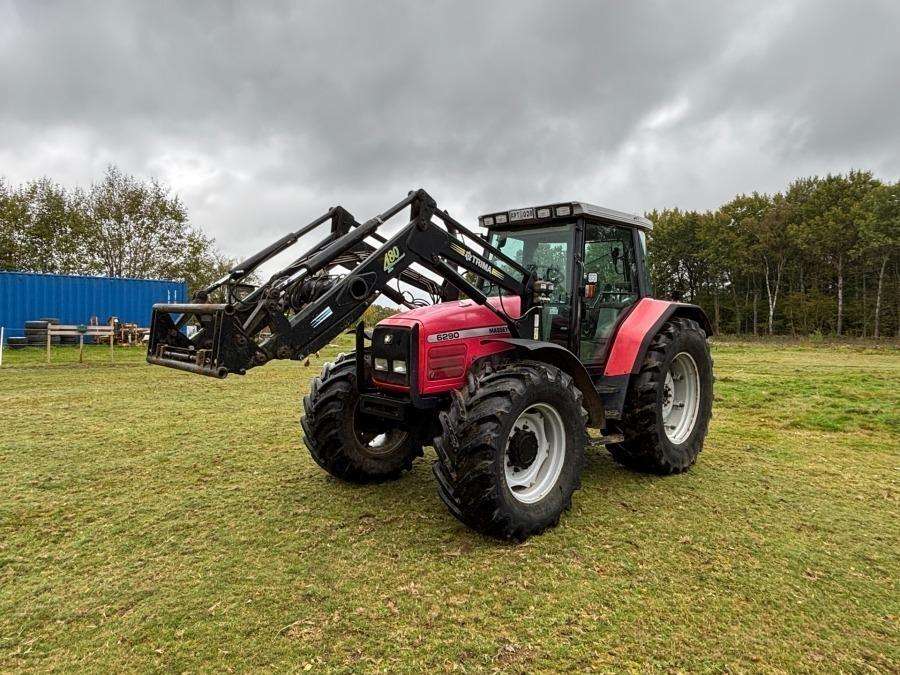 2000 Massey Ferguson 6290 Tractor with front loader and attachments - Image 21