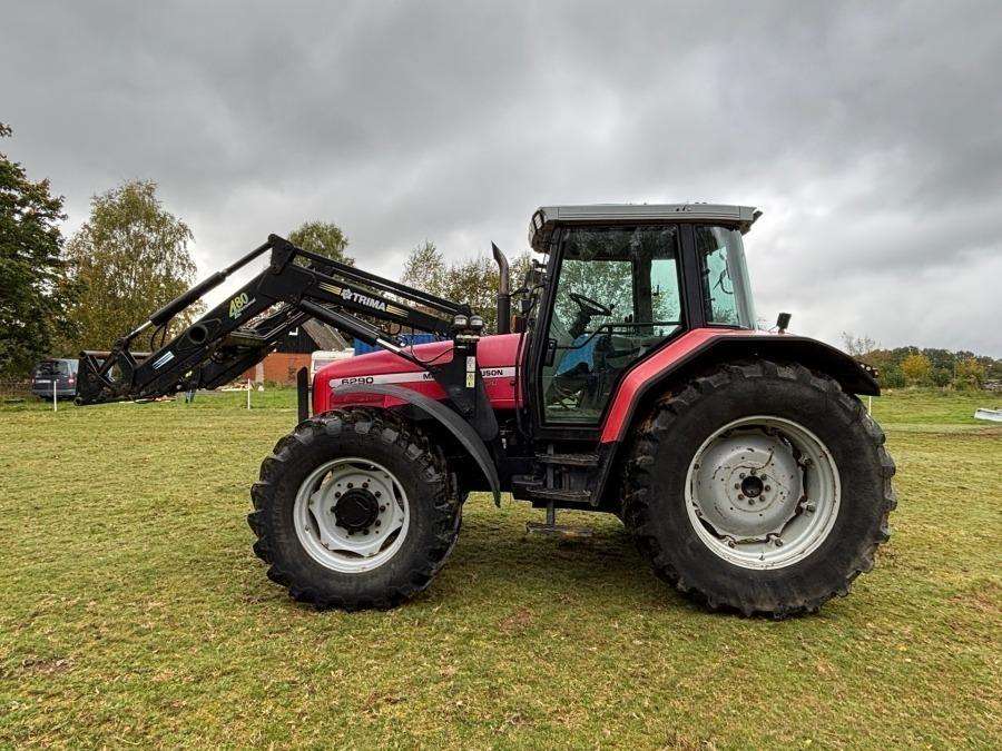 2000 Massey Ferguson 6290 Tractor with front loader and attachments - Image 23