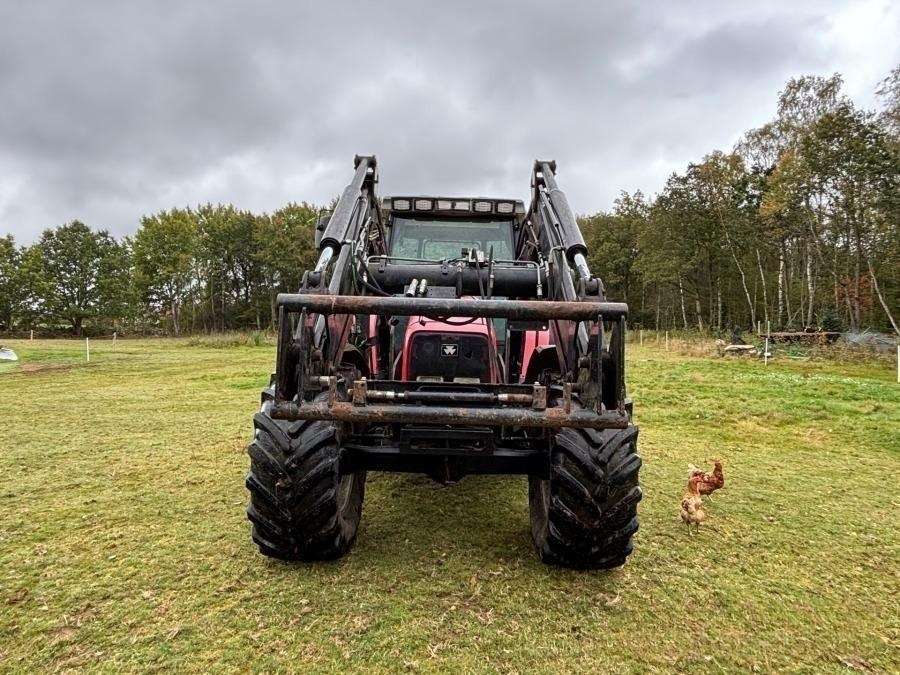 2000 Massey Ferguson 6290 Tractor with front loader and attachments - Image 29