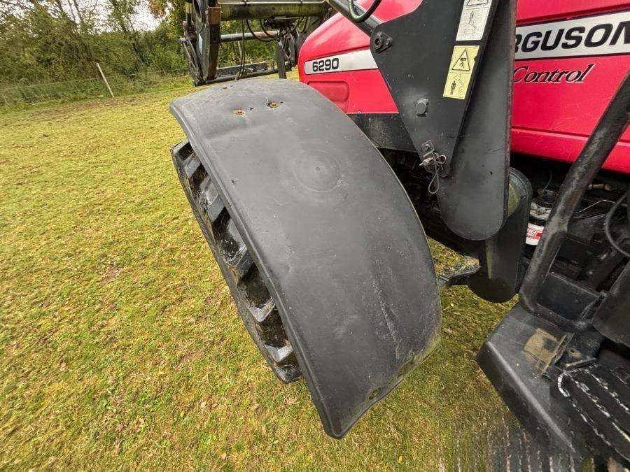 2000 Massey Ferguson 6290 Tractor with front loader and attachments - Image 47