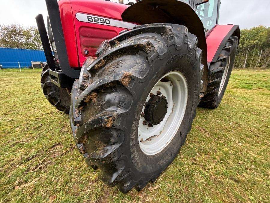 2000 Massey Ferguson 6290 Tractor with front loader and attachments - Image 90
