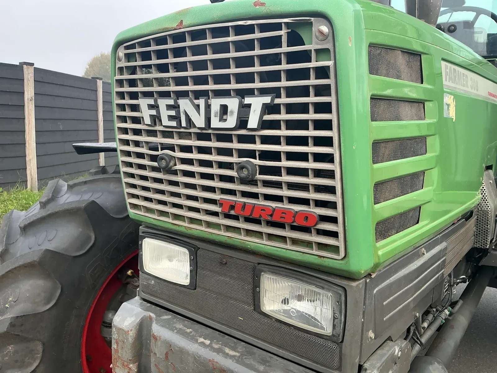 1998 Fendt 308 Turbomatik All-Wheel Drive Tractor - Image 9