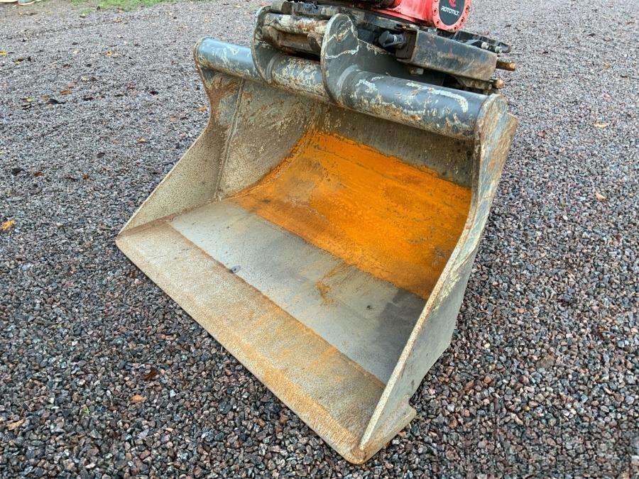 2016 Terex TW85 excavator with trailer and attachments - Image 13