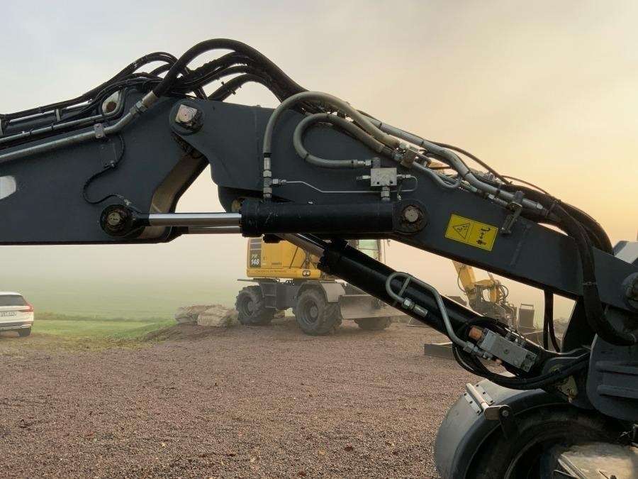 2016 Terex TW85 excavator with trailer and attachments - Image 145