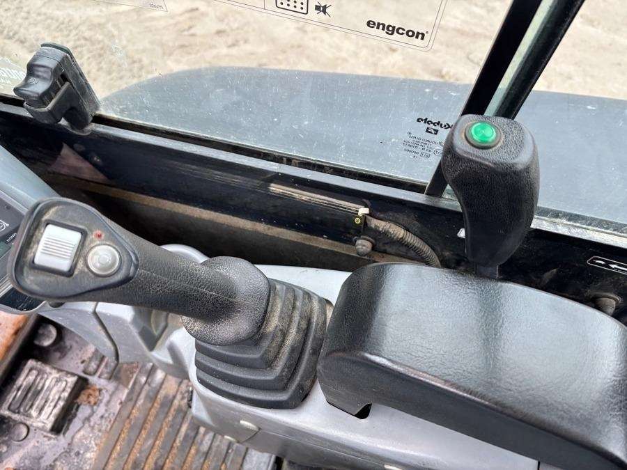 2019 Kubota U27-4 HI Excavator with trailer - Image 20