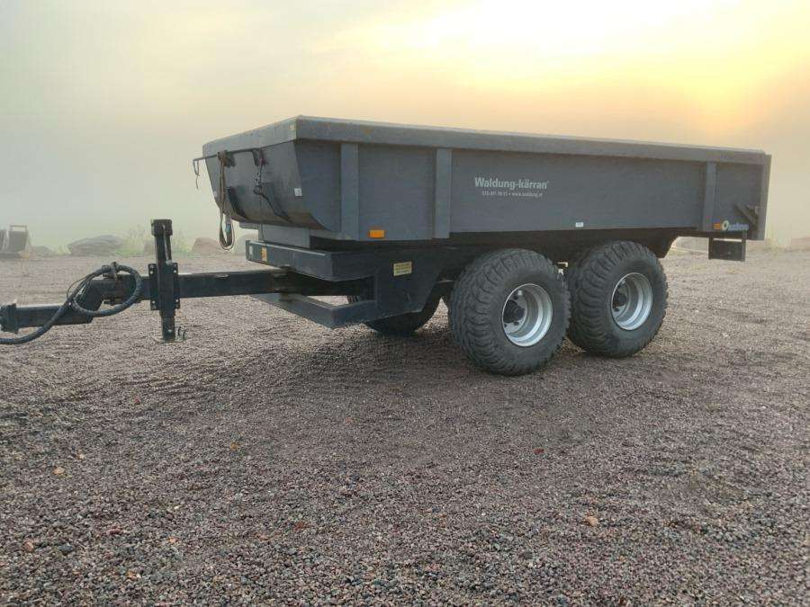 2016 Terex TW85 excavator with trailer and attachments - Image 21