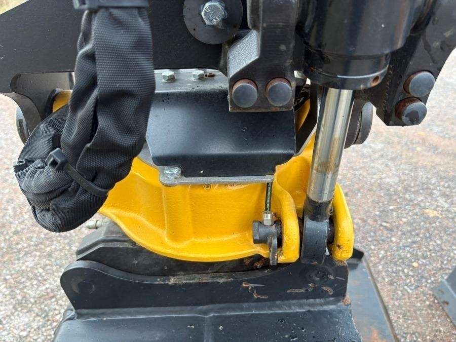 2016 Case CX35B excavator with attachments - Image 26