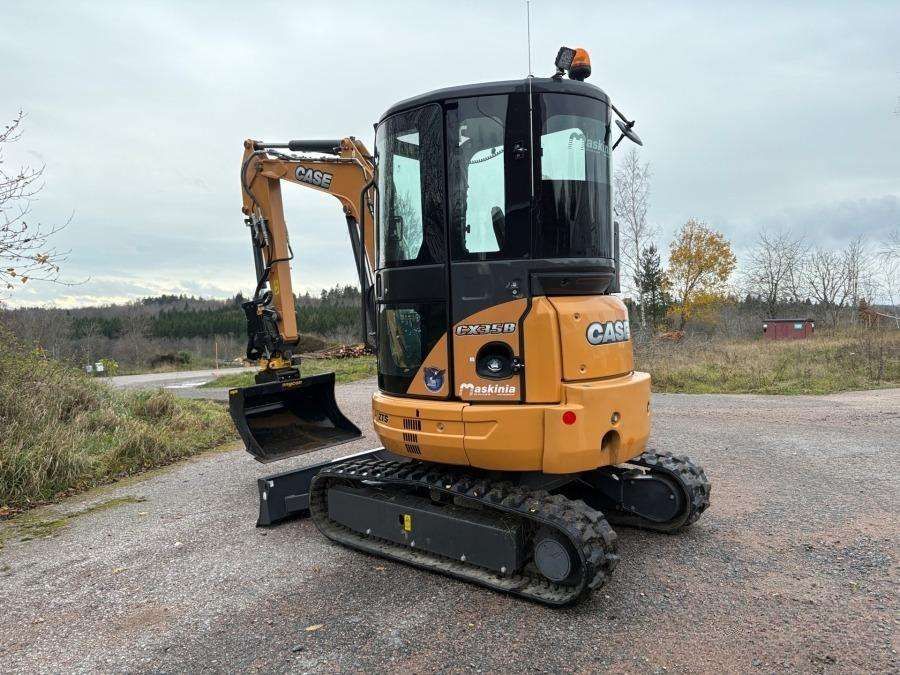 2016 Case CX35B excavator with attachments - Image 5