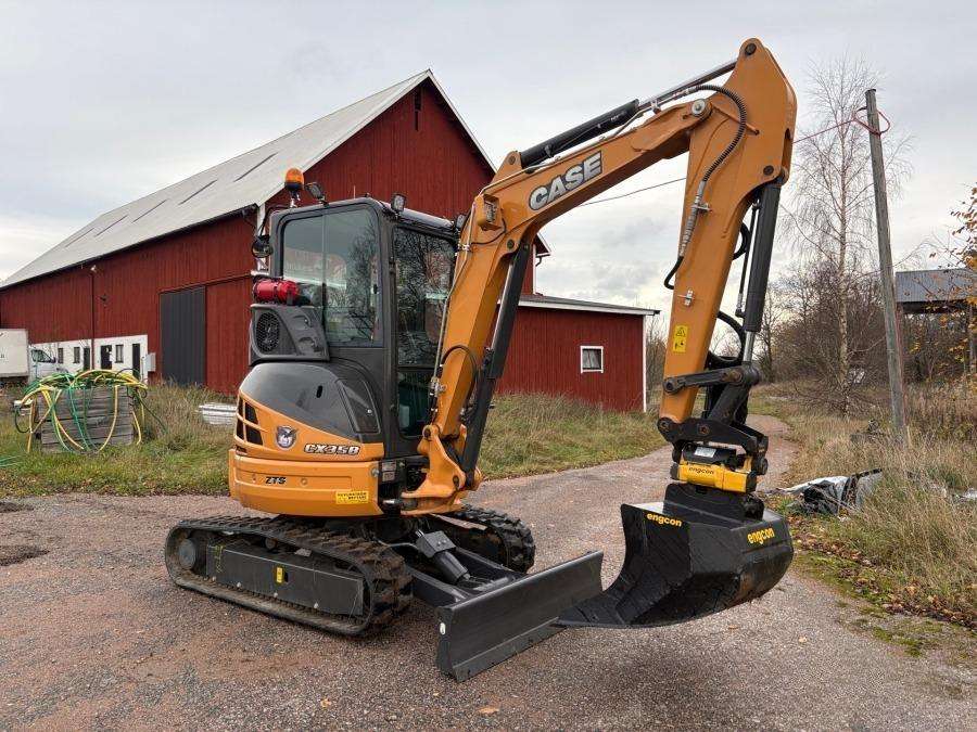 2016 Case CX35B excavator with attachments - Image 9