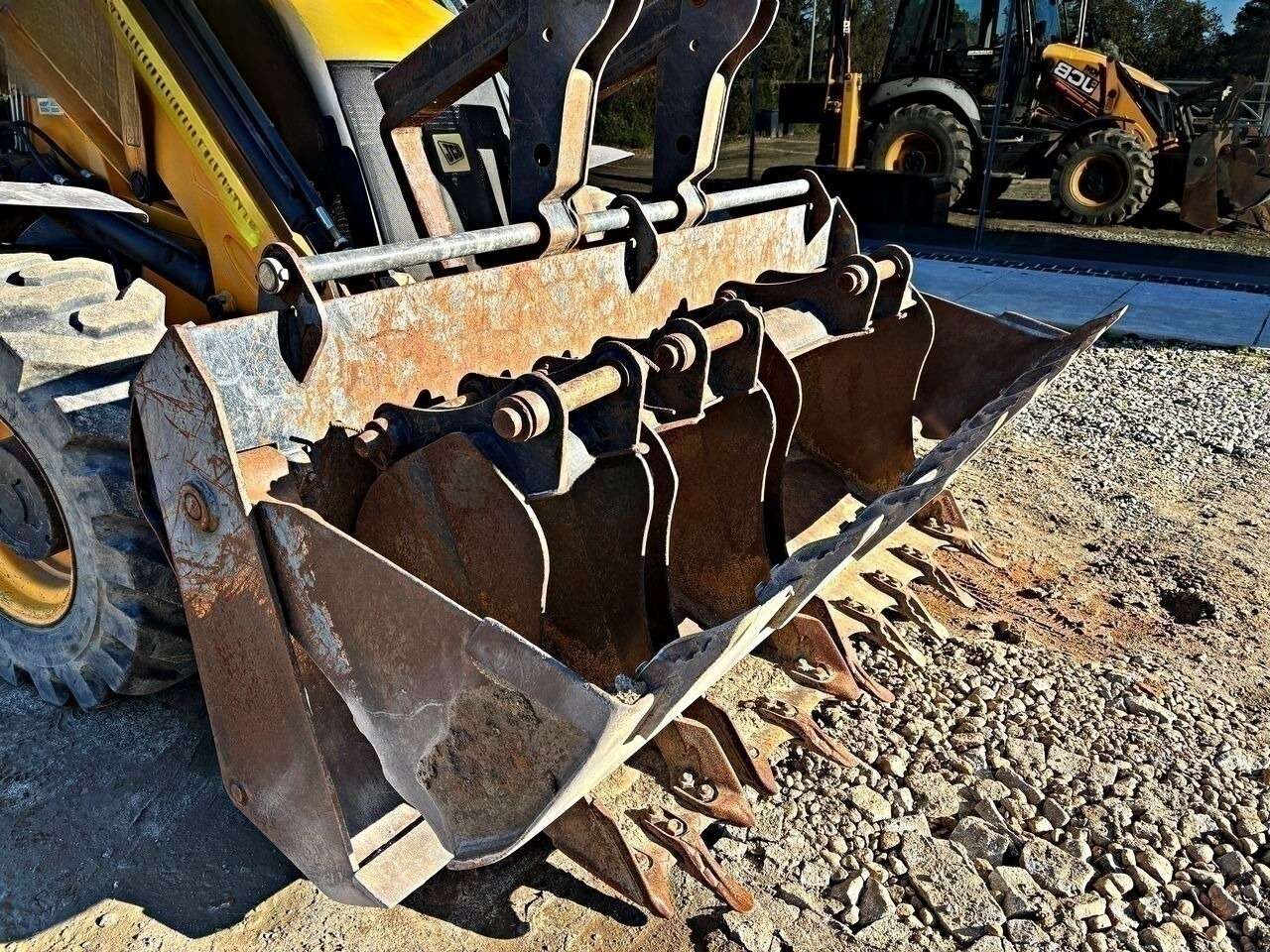 2011 JCB 3CX BACKHOE LOADER - Image 11