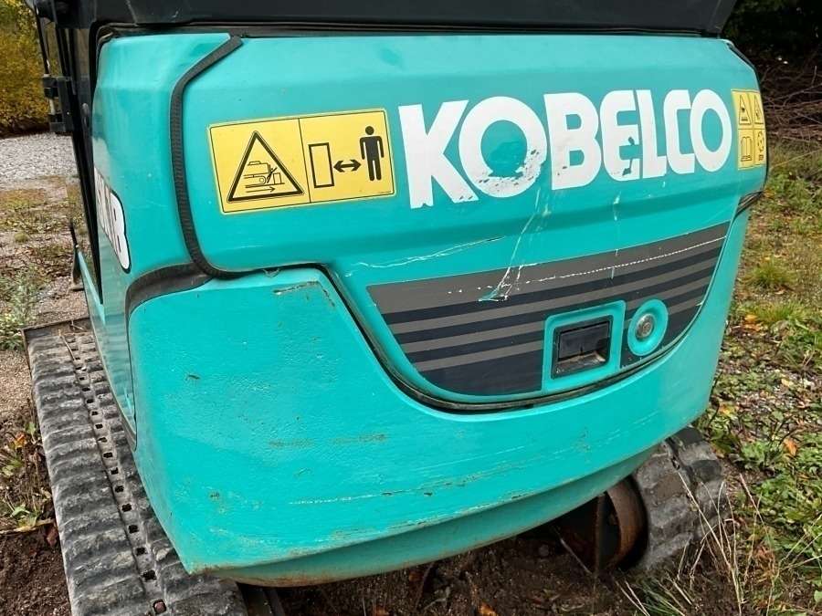 2017 Kobelco SK18 excavator with machine trailer and attachments - Image 95