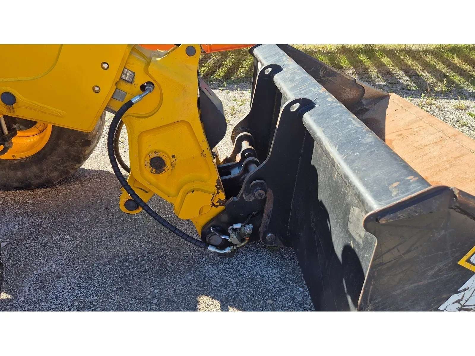 2017 JCB TCM220 T4-C Telescopic Handlers - Image 11