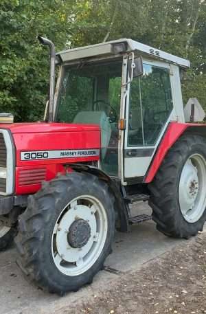 1990 Massey Ferguson 3050 Four Wheel Drive Farm Tractor
