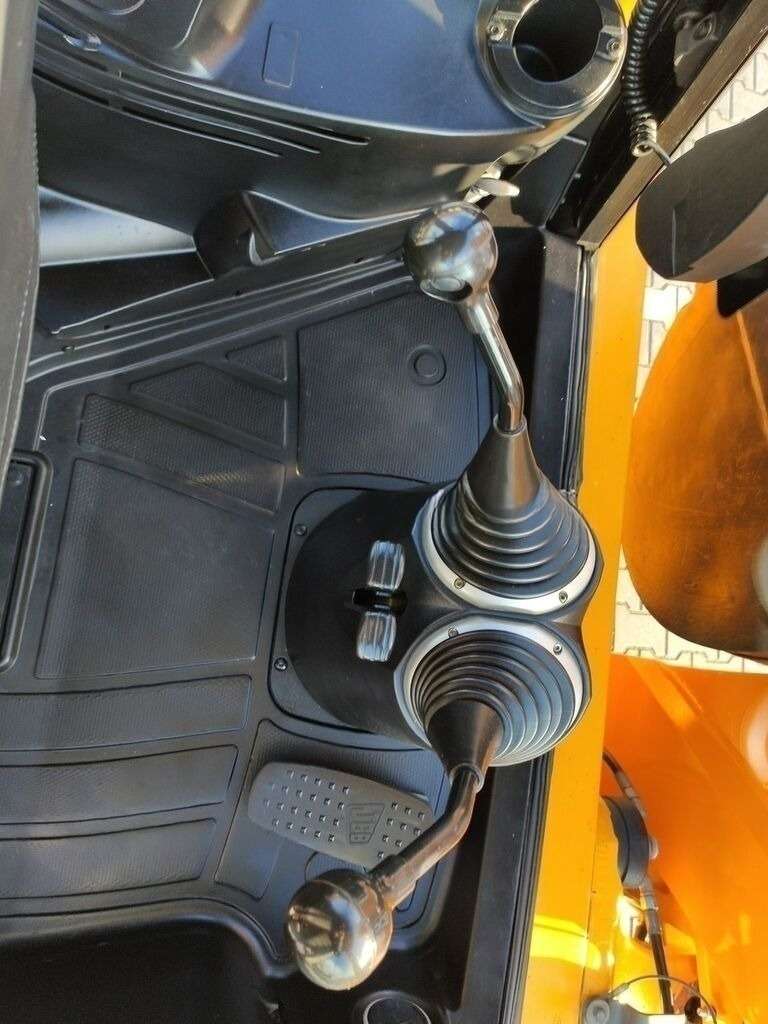 2014 JCB 3CX backhoe loader - Image 14