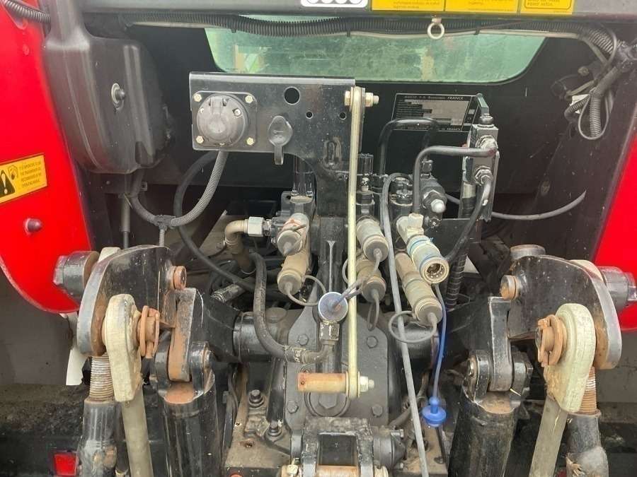 2008 Massey Ferguson 5445 Dyna-4 Tractor - Image 16