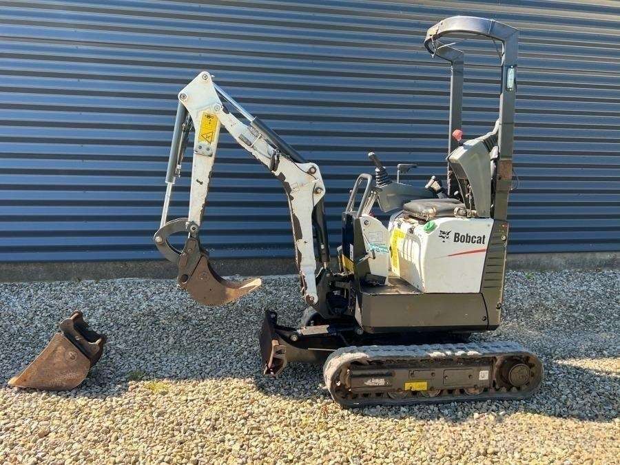 2021 Bobcat E10Z Excavator - Image 19
