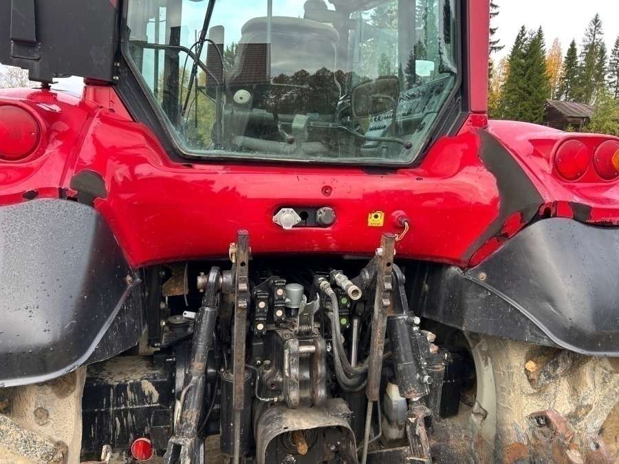 2005 Valtra C130 with snow thrower Tractor - Image 20