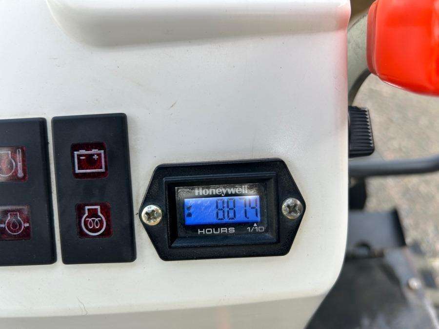 2022 Bobcat E10Z Excavator with trailer and 4 attachments - Image 3