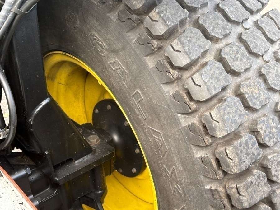 2008 John Deere 3520 Tractor - Image 21