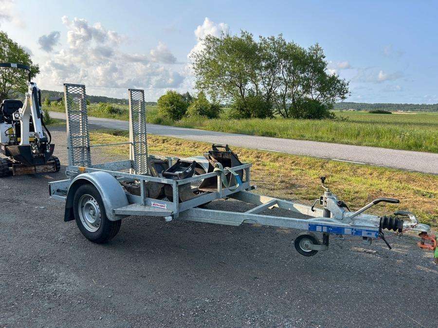2022 Bobcat E10Z Excavator with trailer and 4 attachments - Image 23