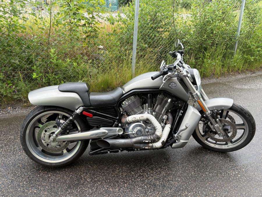 2014 Harley Davidson V-rod Muscle Motorcycle - Image 22
