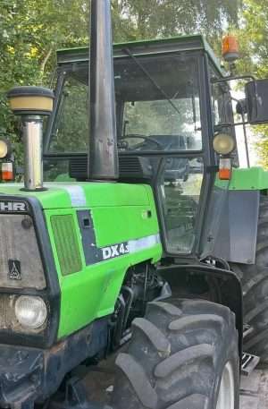 1990 Deutz-Fahr DX4.31 All-wheel drive agricultural tractor