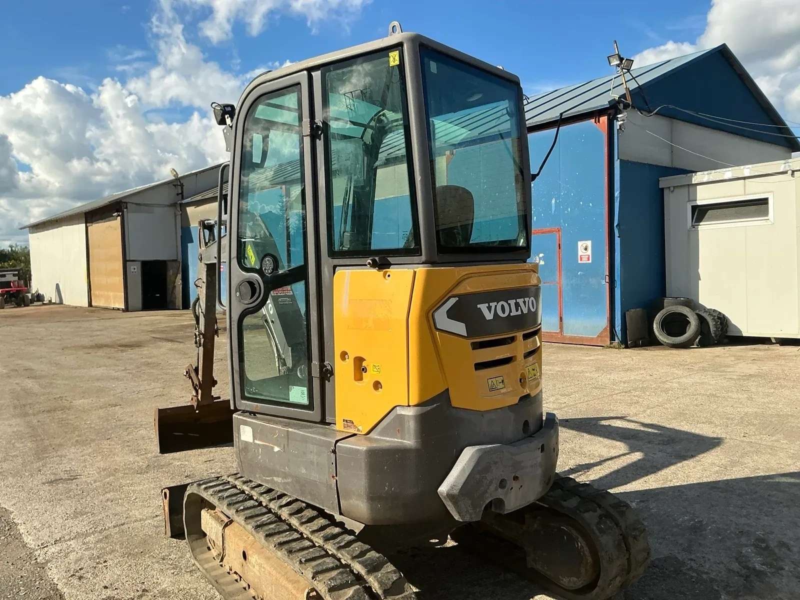 2015 Volvo ECR 25 D Mini-Excavator - Image 25