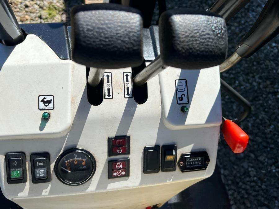 2021 Bobcat E10Z Excavator - Image 10