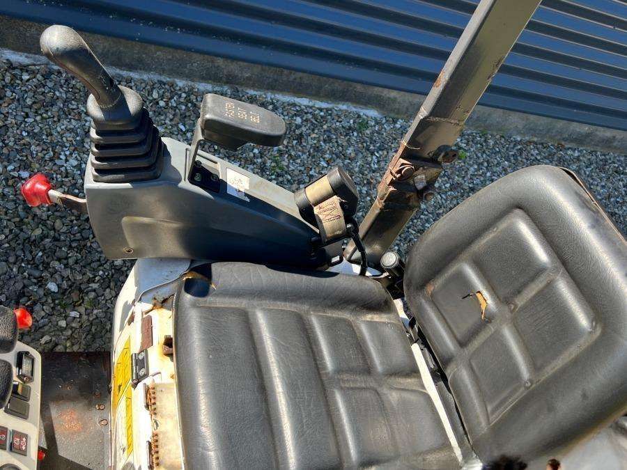 2021 Bobcat E10Z Excavator - Image 9