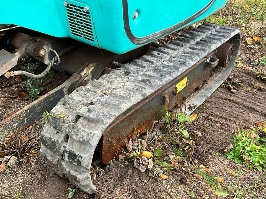2017 Kobelco SK18 excavator with machine trailer and attachments - Image 21