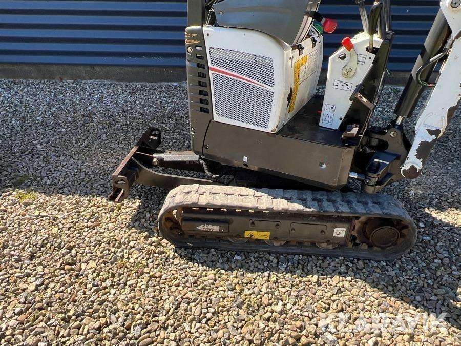 2021 Bobcat E10Z Excavator - Image 6
