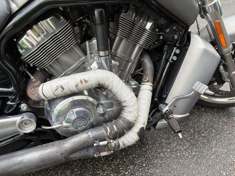 2014 Harley Davidson V-rod Muscle Motorcycle - Image 3