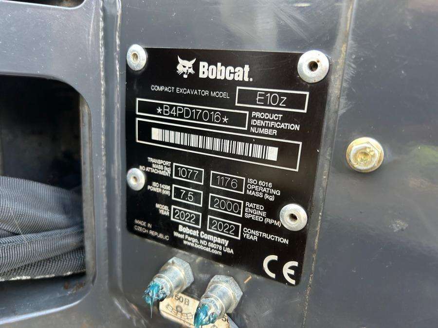 2022 Bobcat E10Z Excavator with trailer and 4 attachments - Image 4