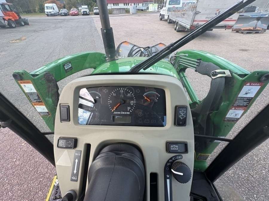 2008 John Deere 3520 Tractor - Image 31