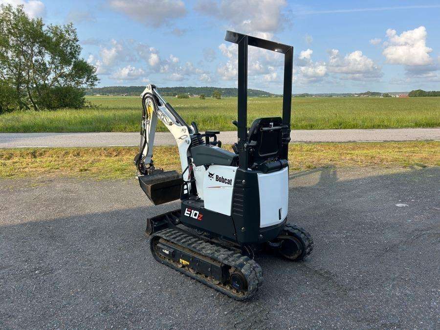 2022 Bobcat E10Z Excavator with trailer and 4 attachments - Image 31