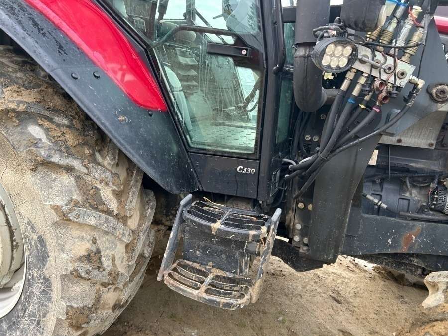 2005 Valtra C130 with snow thrower Tractor - Image 31