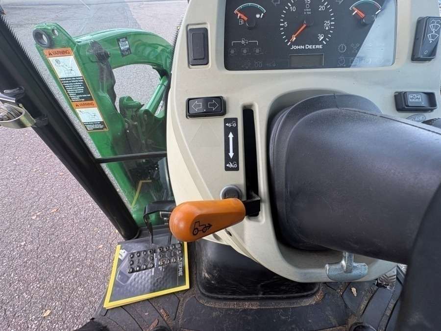2008 John Deere 3520 Tractor - Image 33