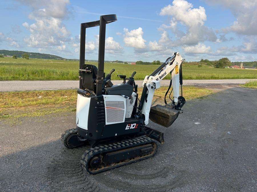 2022 Bobcat E10Z Excavator with trailer and 4 attachments - Image 33