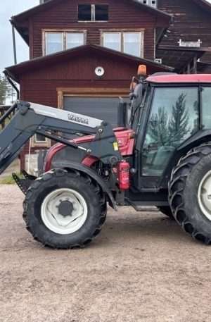 2016 Valtra A93 Tractor with front loader