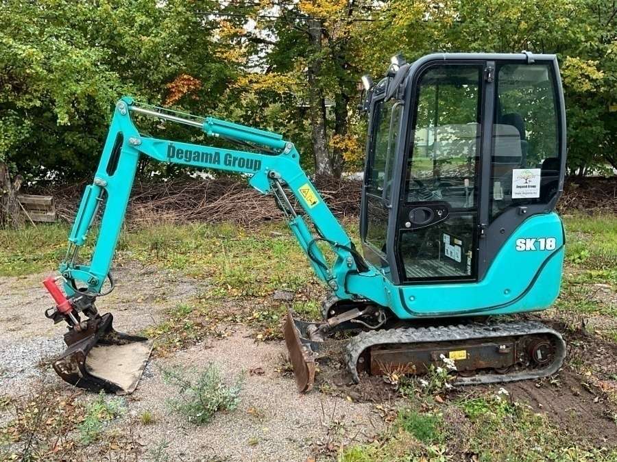 2017 Kobelco SK18 excavator with machine trailer and attachments - Image 33
