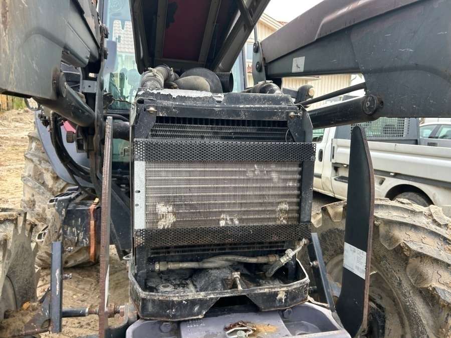 2005 Valtra C130 with snow thrower Tractor - Image 39