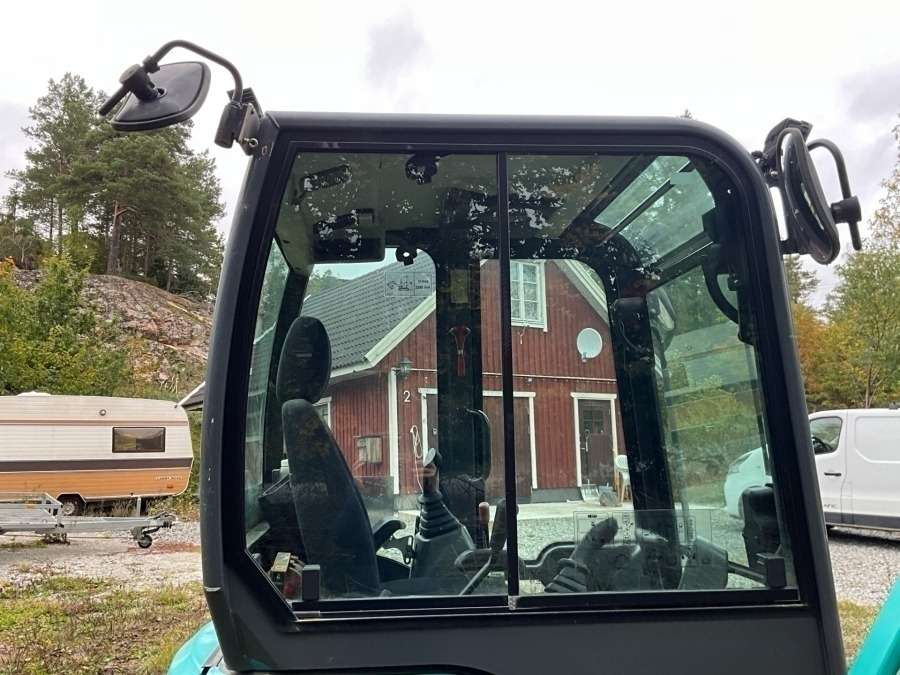 2017 Kobelco SK18 excavator with machine trailer and attachments - Image 37