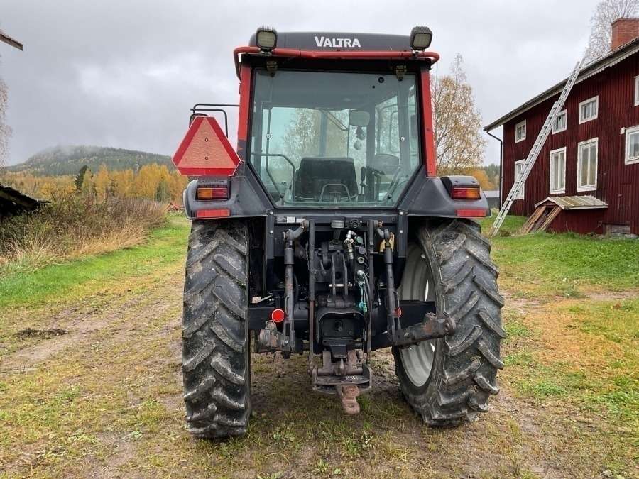1998 Valtra Valmet 800 Four-Wheel Drive Tractor - Image 46