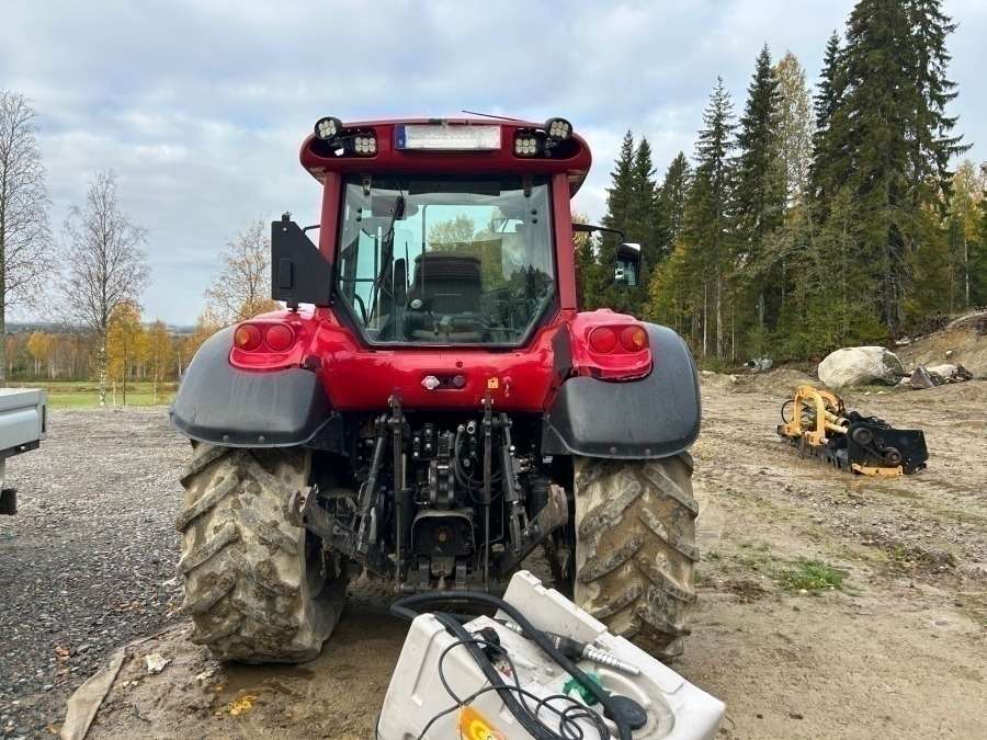 2005 Valtra C130 with snow thrower Tractor - Image 45